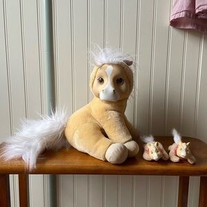 Pony Surprise with 2 Babies